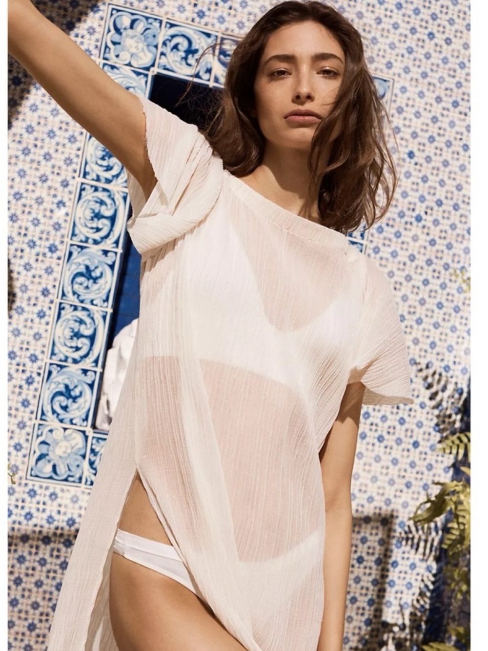 Anthropologie Akemi + Kin Sheer Pleated White Long Side Slit Tunic - XS - Picture 2 of 8